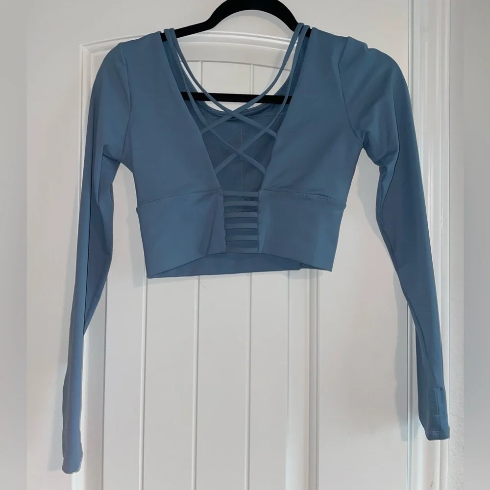 Astoria cut out crop. - Picture 1 of 2